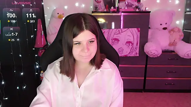 Snapshot of AmyVibess chatting on 5, 11, 2025 AmyVibess online show from 5, 11, 2025