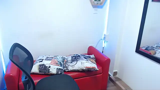 DIVAX MONSERRAT online show from 23, 9, 2025