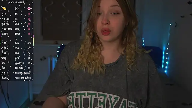 CuteSharloti online show from 26, 11, 2025