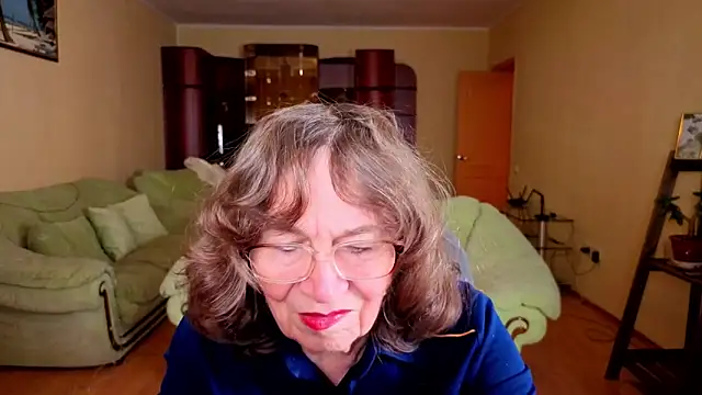 Snapshot of Betty_Brick chatting on 3, 12, 2025 Betty Brick online show from 3, 12, 2025