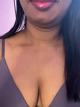 Snapshot of tamil_Aarathi chatting on 2, 6, 2026 tamil Aarathi online show from 2, 6, 2026