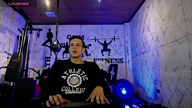 Snapshot of Dustin_Sonne chatting on 15, 11, 2025 Dustin Sonne online show from 15, 11, 2025