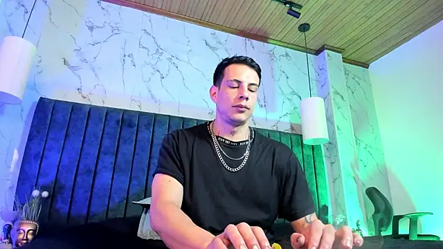 Snapshot of Dustin_Sonne chatting on 4, 5, 2026 Dustin Sonne online show from 4, 5, 2026