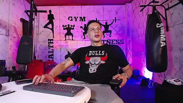 Snapshot of Dustin_Sonne chatting on 5, 5, 2026 Dustin Sonne online show from 5, 5, 2026