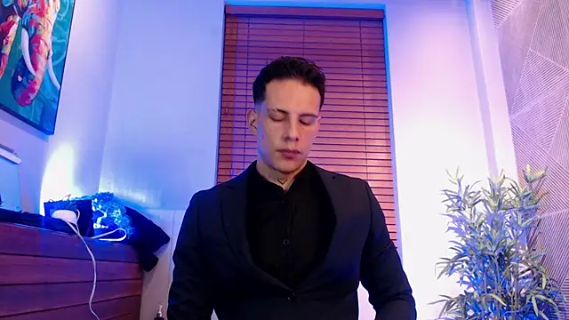 Snapshot of Dustin_Sonne chatting on 8, 5, 2026 Dustin Sonne online show from 8, 5, 2026
