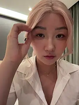 winter11 online show from 27, 10, 2025