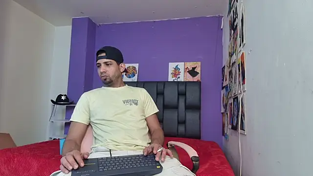 Snapshot of ashtoncooperr chatting on 23, 3, 2026 ashtoncooperr online show from 23, 3, 2026