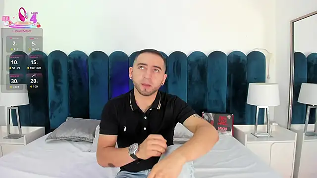 Snapshot of Lushian_ chatting on 4, 5, 2026 Lushian online show from 4, 5, 2026