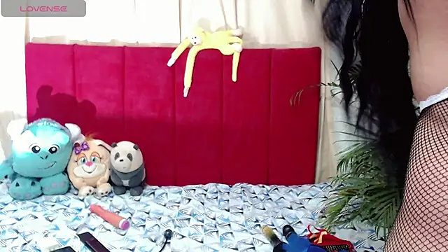 kushina uzumaki75 online show from 9, 1, 2026