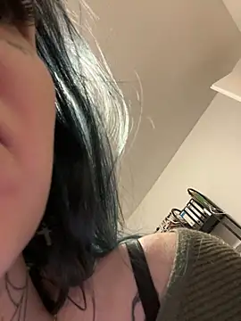 Snapshot of Seductively4_20 chatting on 24, 11, 2025 Seductively4 20 online show from 24, 11, 2025