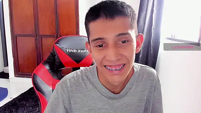 gomitaboy 1 online show from 23, 9, 2025