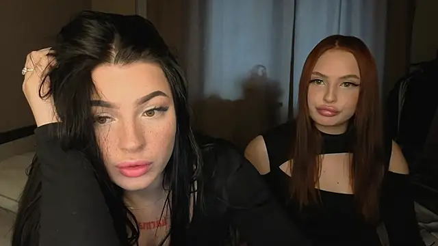 Snapshot of honey_____bunny chatting on 12, 10, 2025 honey bunny online show from 12, 10, 2025