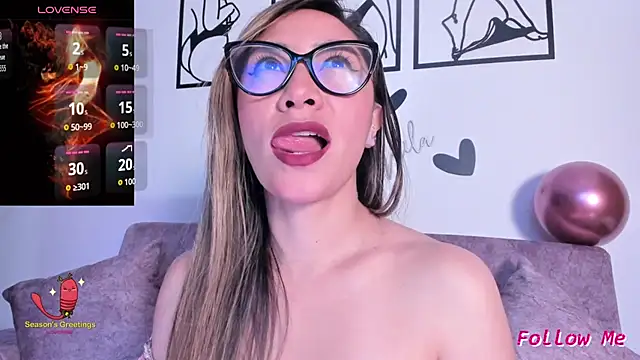 Snapshot of TilaTequila_15 chatting on 3, 10, 2025 TilaTequila 15 online show from 3, 10, 2025