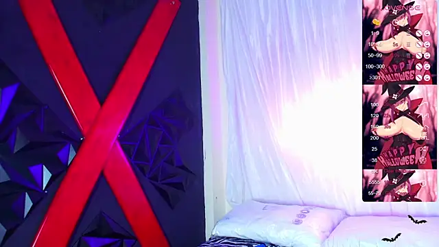 Snapshot of ivonne_diaz1 chatting on 9, 10, 2025 ivonne diaz1 online show from 9, 10, 2025