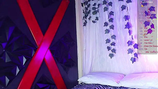 Snapshot of ivonne_diaz1 chatting on 15, 12, 2025 ivonne diaz1 online show from 15, 12, 2025