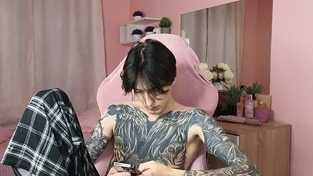 Snapshot of Martin_Jin chatting on 2, 11, 2025 Martin Jin online show from 2, 11, 2025