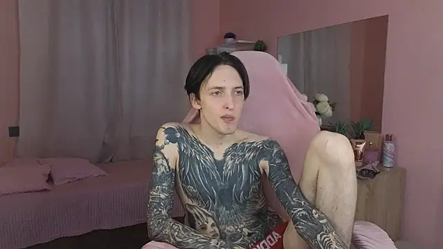 Snapshot of Martin_Jin chatting on 18, 11, 2025 Martin Jin online show from 18, 11, 2025