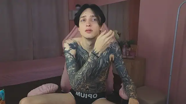 Snapshot of Martin_Jin chatting on 25, 11, 2025 Martin Jin online show from 25, 11, 2025