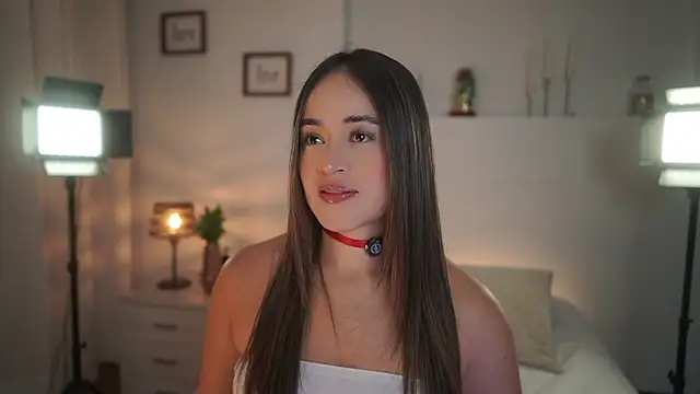Snapshot of ximena_cortez_03 chatting on 25, 4, 2026 ximena cortez 03 online show from 25, 4, 2026