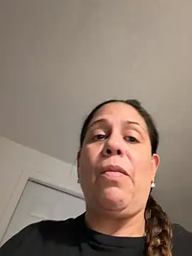 Snapshot of PrettyKittyMia chatting on 25, 4, 2026 PrettyKittyMia online show from 25, 4, 2026