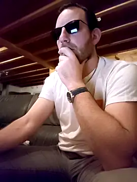 Snapshot of BrunJulienMetis chatting on 11, 2, 2026 BrunJulienMetis online show from 11, 2, 2026