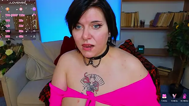 bluelunaray online show from 3, 11, 2025