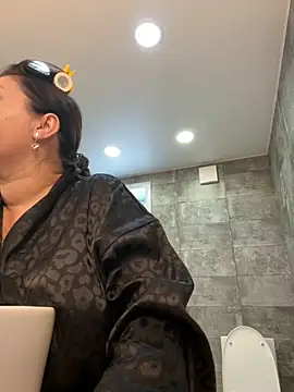 Snapshot of Liza_Will chatting on 31, 10, 2025 Liza Will online show from 31, 10, 2025