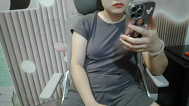 Emachiii online show from 9, 9, 2025