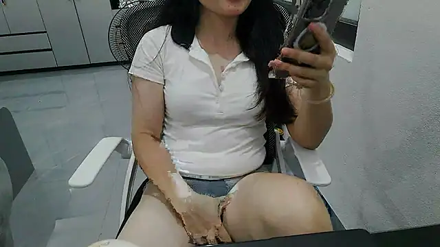Snapshot of Emachiii chatting on 20, 6, 2026 Emachiii online show from 20, 6, 2026