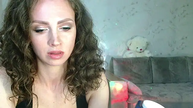 Amber Carrol online show from 28, 5, 2026