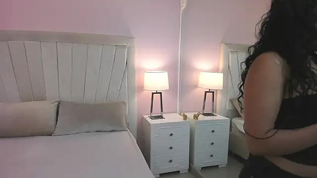 Snapshot of LittleeStar chatting on 27, 9, 2025 LittleeStar online show from 27, 9, 2025