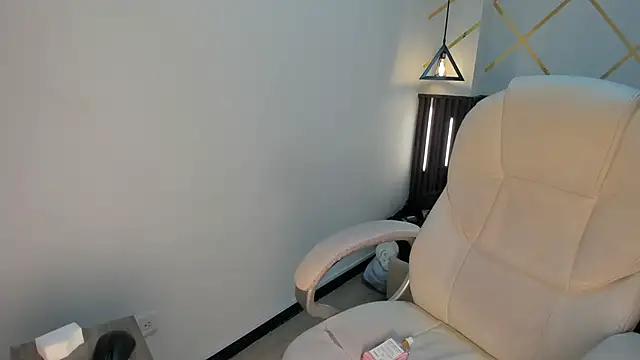 Snapshot of LittleeStar chatting on 30, 6, 2026 LittleeStar online show from 30, 6, 2026