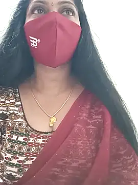 Snapshot of shivani27 chatting on 4, 4, 2026 shivani27 online show from 4, 4, 2026