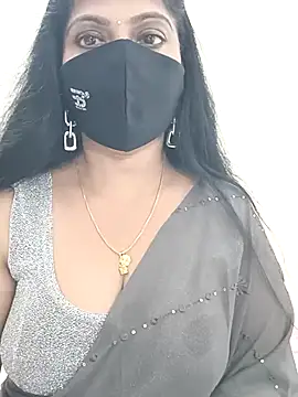 Snapshot of shivani27 chatting on 8, 4, 2026 shivani27 online show from 8, 4, 2026