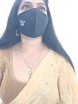 Snapshot of shivani27 chatting on 10, 4, 2026 shivani27 online show from 10, 4, 2026