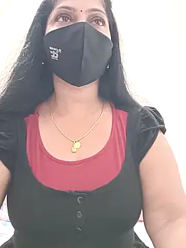 Snapshot of shivani27 chatting on 19, 4, 2026 shivani27 online show from 19, 4, 2026