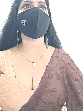 Snapshot of shivani27 chatting on 19, 4, 2026 shivani27 online show from 19, 4, 2026