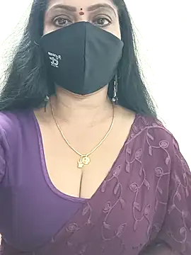 Snapshot of shivani27 chatting on 29, 4, 2026 shivani27 online show from 29, 4, 2026