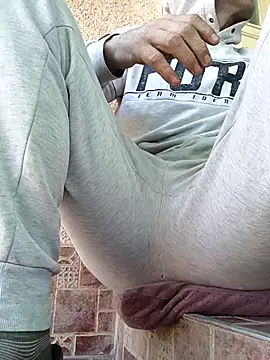 Snapshot of YzabellFabioo chatting on 8, 3, 2026 YzabellFabioo online show from 8, 3, 2026