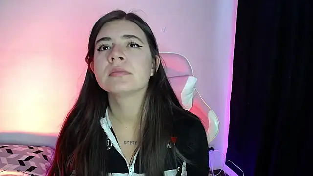 Snapshot of Stepha_babe chatting on 2, 11, 2025 Stepha babe online show from 2, 11, 2025