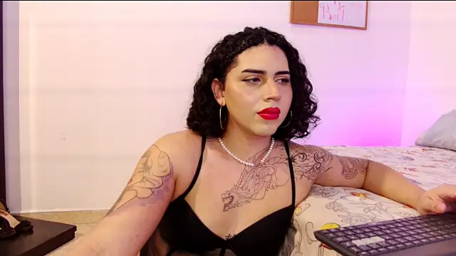 Snapshot of NoahMonroe_11 chatting on 25, 10, 2025 NoahMonroe 11 online show from 25, 10, 2025