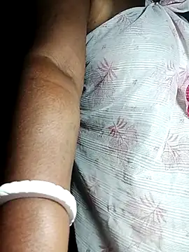 Snapshot of Nude-Priya2 chatting on 28, 9, 2025 Nude-Priya2 online show from 28, 9, 2025