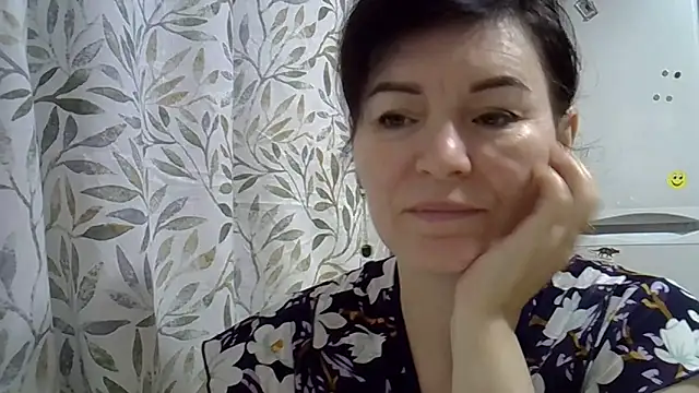 Snapshot of Krystal_82 chatting on 20, 12, 2025 Krystal 82 online show from 20, 12, 2025