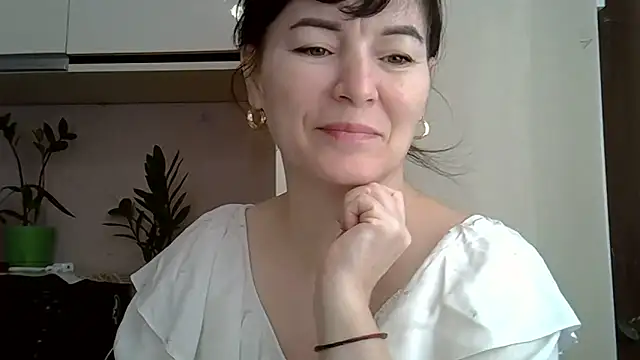 Snapshot of Krystal_82 chatting on 7, 2, 2026 Krystal 82 online show from 7, 2, 2026