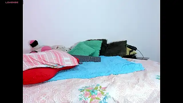 Snapshot of lanastone86 chatting on 24, 11, 2025 lanastone86 online show from 24, 11, 2025