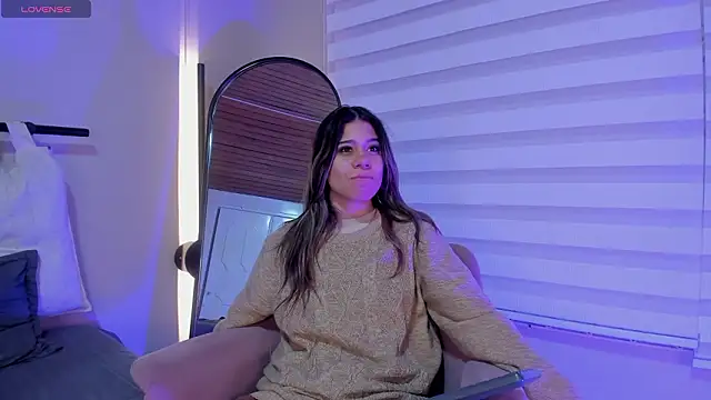 Snapshot of Rachell_criss chatting on 6, 3, 2026 Rachell criss online show from 6, 3, 2026