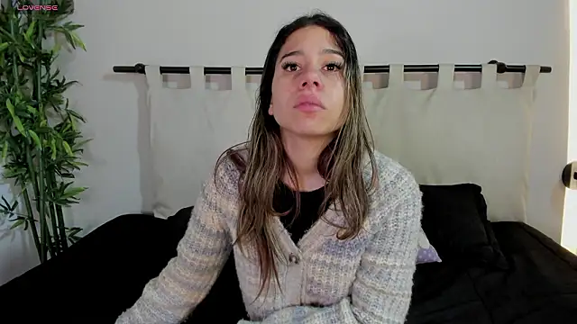 Snapshot of Rachell_criss chatting on 17, 3, 2026 Rachell criss online show from 17, 3, 2026