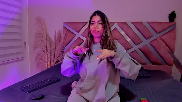 Snapshot of Rachell_criss chatting on 31, 3, 2026 Rachell criss online show from 31, 3, 2026