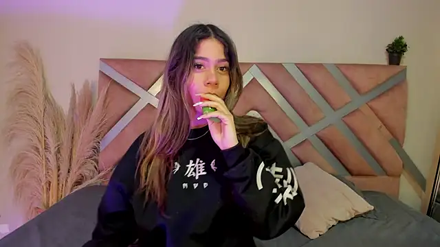 Snapshot of Rachell_criss chatting on 1, 4, 2026 Rachell criss online show from 1, 4, 2026