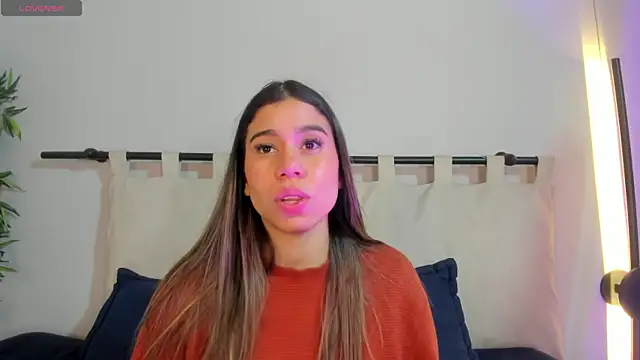 Snapshot of Rachell_criss chatting on 18, 4, 2026 Rachell criss online show from 18, 4, 2026